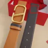 Designer Valantino Belt Valentine Big v Warren Belt Feminino Novo Cinto Fino Decorativo Fivela de Bronze Net Red Transmissão ao Vivo do Mesmo Estilo