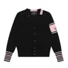 Chandails pour femmes Vivi Empress Dowager Saturn Jacquard Stripe Contrast Color Cardigan Sweater pour hommes et femmes Automne / hiver Nouveau petit manteau tricoté parfumé