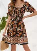 Vestidos de fiesta Estampado floral Mini mujeres Casual Cuello cuadrado Vestido de manga de soplo Mujer Verano Vintage Ruffles Boho Beach Holiday