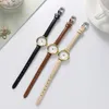 Autres montres Femmes simples Design de luxe Montre en cuir Dames Quartz Montre-bracelet Femmes Petit cadran rond Horloge Reloj Mujer 231216