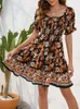 Vestidos de fiesta Estampado floral Mini mujeres Casual Cuello cuadrado Vestido de manga de soplo Mujer Verano Vintage Ruffles Boho Beach Holiday