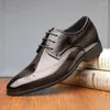 Scarpe eleganti Classiche da uomo Oxford Scarpe da sposa stringate Ufficio d'affari formale per uomo che guida Zapatillas De Hombre di grandi dimensioni