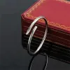 Bracciale unisex alla moda per unghie dal design classico, coppia di braccialetti, gioielli in oro, regalo di San Valentino con scatola