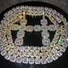 Cadenas heladas Joyería de Hip Hop Hombres Collar con colgante de cruz de diamante completo Micro Cubic Zirconia Conjunto de cobre Collar de diamantes Pan Dia286n