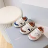 أحذية مسطحة Dimi 2023 Springautumn Baby Toddler Shoes Soft Breatable Treasible Leather Lefant Sneakers 03 Year Walker 231216