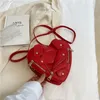 Borse a tracolla da donna all'ingrosso in fabbrica 6 colori spezie vento vestiti borsa moda nicchia popolare amore borsa da donna borsa da strada tendenza borse rivetto 315241 #