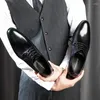 Sapatos de vestido 2024 homens negócios de couro genuíno elegante cavalheiro oxford simples estilo britânico casamento banquete sapato