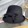 ベレー帽Black Red Wool Fed Fedora Hats for Women Vintage Wide Brim Winter Cloche Hat Fedoras Bowler Bucket Cap