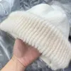 Berretti a filo palla ispessita caldo cappello carino protezione per le orecchie berretti invernali lavorati a maglia di lana sopra la testa imitazione di alta qualità