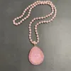 Collares colgantes 2023 Collar de cristal rosa Joyería de estilo chino para mujer Parte inferior de cuero genuino