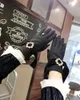 Зимние перчатки Five Fingers Glove с бархатной пряжкой и кисточкой, кашемировые женские корейские модные теплые спортивные перчатки с сенсорным экраномA368 231216