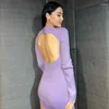 Casual Dresses Glitter långärmad miniklänning Sexig backless bodycon nattklubb rosa födelsedag för kvinnor 2023 2024