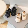 Första vandrare Spring Baby Shoes Leather Butterfly-Knot Little Girls Princess Soft Sole Outdoor Tennis Fashion Toddler Kids