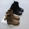 Botas para meninas botas outono novo estilo meninas versátil arco princesa única bota crianças bootsl231218