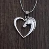 Collane con ciondolo Gioielli di moda SanLan placcato bianco K Cavallo con cuore Collana per donne Ragazza mamma Regali Animal2546