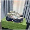 Scarpe da sneaker piattaforma di marca Ladies Luxury Beige maschile Sports Designer Rhyton Designer Mens Fashion Shoe Running Top Top Casual Quality 4Kxx