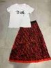 Costume deux pièces luxueux pour femmes, t-shirt à manches courtes et col rond, motif de haute qualité, jupe longue à la mode, Dec 18