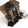 Scarves European American Fashion Leopard Print Imitation Cashmere Women's For Winter Warmth Commuting Cold Protection Shawl