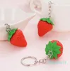 Little Strawberry Keychain Söt nyckelring för kvinnliga smycken Girls 'Gift Kids/ Friends Gift