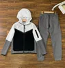 Mens eşofman Kadın Örümcek Tech Futbol Futbol Terzini Adam Spor Trailsuits Jogger Suits Ceket Pantolon Set Giyim Giyim Sonbahar Uzun Kollu İki Parça