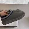 حذاء الأطفال الساخن طفل صغير تسمان II Slippers Tazz Baby Designer Boot Shoes Chestnut Fur Slides Sheepes Sheerling Ultra Mini Boot Boot Winter Winter Wool On Wool Little Big Big