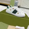 Designer Treinadores Homens Sapatos Stripe Sneakers Bordado Sneaker Clássico Animal Canvas Treinadores Branco Splicing Trainer Vermelho Verde Strap Embossado Sapato