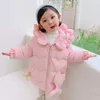 Down Coat Girls Cotton Winter Jacket Sweet Princess Baby Plush Parka z kapturem z kapturem z kapturem Ryba Ryba Satchel Satch Satch Satching 1 4 lata 231218