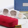 2023Sunglasses للرجال والنساء نظارات شمس كبيرة الإطار الكبير للإناث للإناث في الهواء الطلق ظلال نظارة شمسية UV400 UV Protection8441