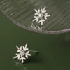 Boucles d'oreilles à tige en argent sterling 925 avec flocons de neige et diamants pour femmes, incrustations minimalistes, fleurs polyvalentes, oreilles de Noël