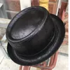 Berets 2Size Men Leather Fedora Hat Dada Pork Pie Boater Flat Top pour Gentleman Bowler Gambler