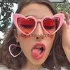 Solglasögon Cyclpink Heart Shaped Solglasögon Kvinnor Cat Eye Female Sun Glasses Luxury Brand Retro Love Eyewear Men Overdimensionerad skugga UV400 J231218