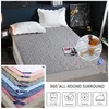 Sängkläder sätter vattentät sängfläck på sängen King Size Bed Cover quiltad madrass Pad Washable Madrass Protector för husdjursbäddslinne 231218