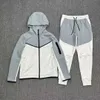 Sweatsuit Man Mens Tracksuit Designer för män Fashion Clothing Designer Kvinnors sportkläder Män sportkläder Set Jogger Warm Men's Relaxation Tracksuit Z6