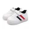 Atletische Outdoor Zapatillas Kinderen Schoen Voor Meisje Lichtgevende Schoenen Herfst Sneakers Jongens Casual Meisjes Board Kid 231218