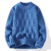 Menströjor Autumn Winter Sticked Men mode Casual Knitting Clothing O Neck Blue Black Pullovers Warm Solid Sweater Man 231216
