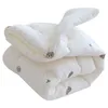 Mantas Swaddling Manta de algodón puro Muselina Ropa de cama para bebé Oso bordado Nacido Boy Girl Swaddle Mantas Edredón para niños en la cama Cubierta del cochecito 231218