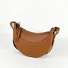 10A مصمم Tote Numero dix neuf half moon bag luxurys lumeate pres sac womens conder cyme bag bag sban man man travel travel crossbody حتى أكياس اليد السحابية