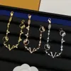 2024 Lyxdesigner halsbandsarmband set med diamantguld silver rosguld halsband 18k armband för kvinnor bröllop smycken