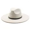 Bérets Daim Jazz Fedora Chapeaux Pour Femmes Hommes 9.5cm Large Bord Laine Britannique Français Feutre Casquette Dames Élégant Mode Chevalier Chapeau Haut-de-Forme