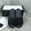 Designer chinelos abelha listra tigres sandálias praia senhoras slides carta impressão plana chinelo de couro flip flops de alta qualidade sandálias de verão homens