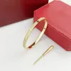 Bracciale di lusso con diamanti pieni di design Bracciale rigido per uomini e donne Bracciale di alta qualità Gioielli per feste di nozze Invia regalo alla fidanzata289p