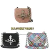 Designers Vivienne Mrs. Xis fashionabla lyxiga korsmönster Saddle Bag Collection - Fashionabla koreansk utgåva Black Personalized Crowd Pack