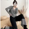 Calças femininas de duas peças outono inverno mulheres malha houndstooth manga comprida cardigan suéter perna larga conjuntos elegantes 2 peças terno xadrez outfits