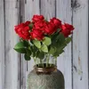 Róże sztuczne kwiaty gałęzi kwiat róży sztuczne czerwone róże realistyczna fałszywa róża na dom w domu weselnego