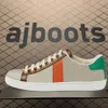 Nieuwe Mode G Mannen Vrouwen Ace Designer Schoenen Luxe Kwaliteit Snake Zwart Wit Leer Bee Star Streep Sneakers trainers