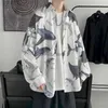 メンズカジュアルシャツ日本のアイスシルク女性サメのプリントシャツ長袖サマージャケットサンプロテクション服シックカップルウェアハワイアンブルーセル231218