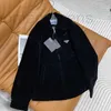 Women's Fur Faux Designer 2023 Autumn New Triangle Medium Längd Löst dragkedja Corduroy Jacket Coat VBWQ