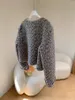 Pele feminina elegante 2023 estilo inverno lã de cordeiro casaco completo para mulheres jovens de uma peça curta