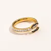 Роскошное стиль хрустальное кольцо дизайнер бренд женский подарки Love Gift Cring Classic Style Высококачественная ювелирная коробка Упаковка для девочек Семейное обручальное кольцо