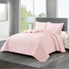 Beddengoedsets Luxe effen kleur gewatteerde sprei 2/3-delige set laken en kussensloop King Queen size bedovertrek Reliëf bedsprei 231218